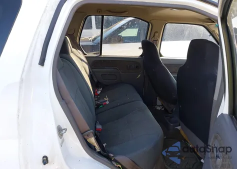 2001 Nissan Xterra Xe-V6 from USA, damaged, VIN 5N1ED28T01C577255